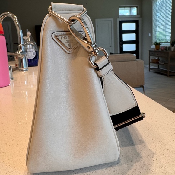Prada Grace Lux Triangle Shoulder Bag White - Picture 6 of 9